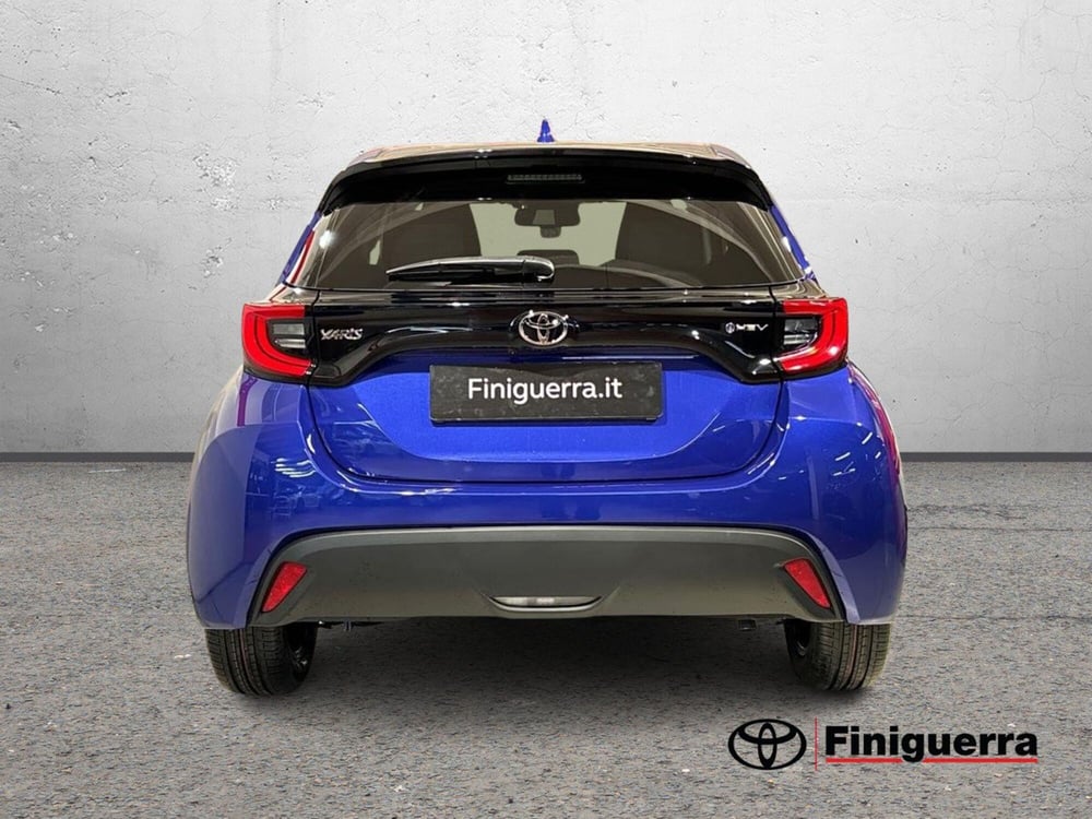 Toyota Yaris nuova a Lecco (3)