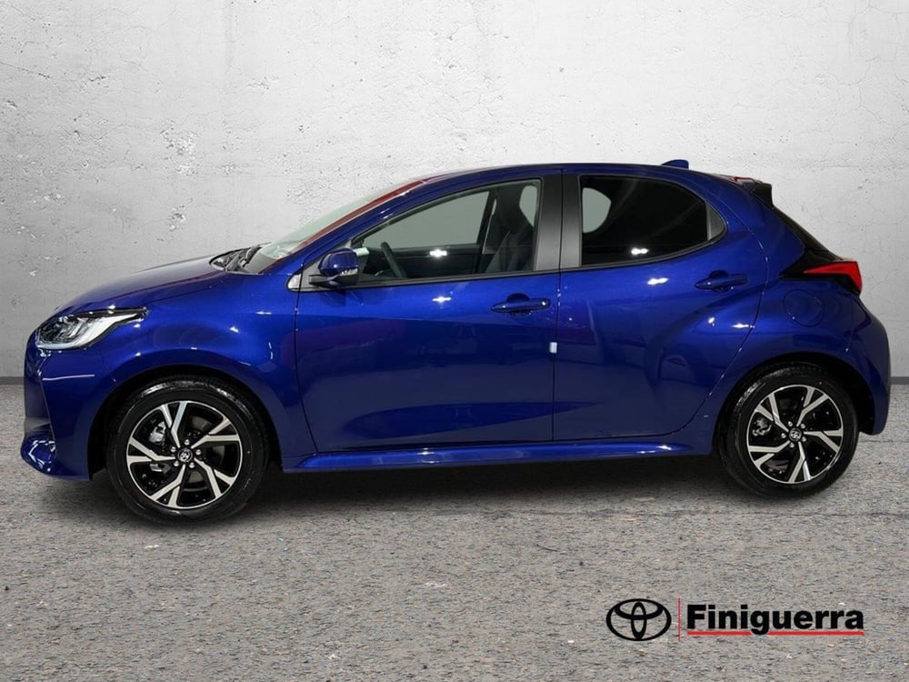 Toyota Yaris nuova a Lecco (6)