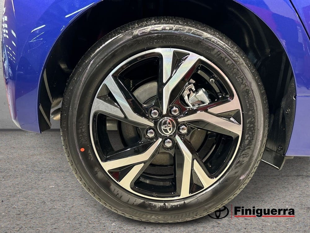 Toyota Yaris nuova a Lecco (7)