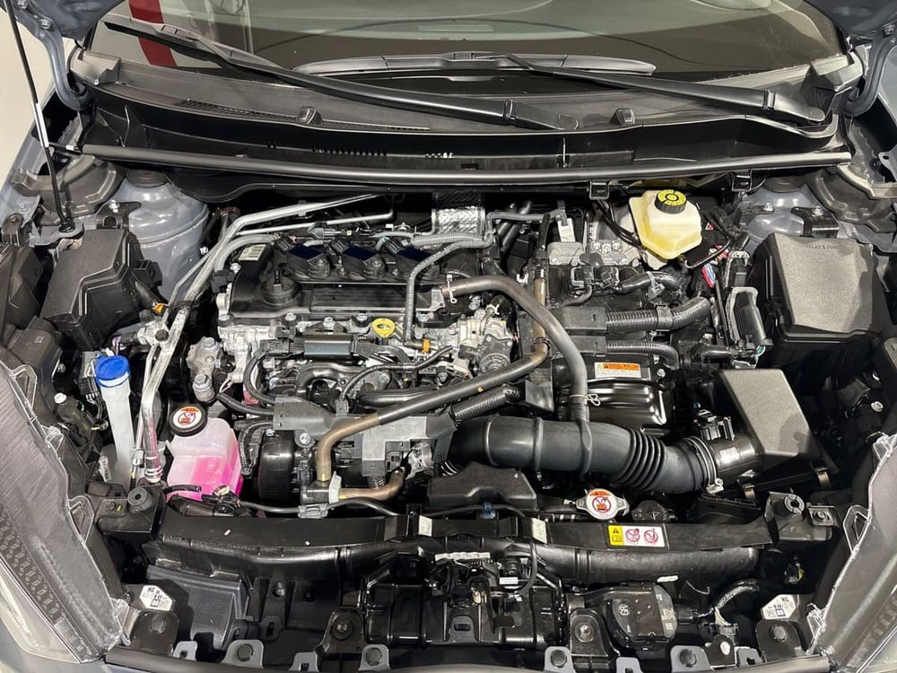 Toyota Yaris GR Sport nuova a Lecco (16)