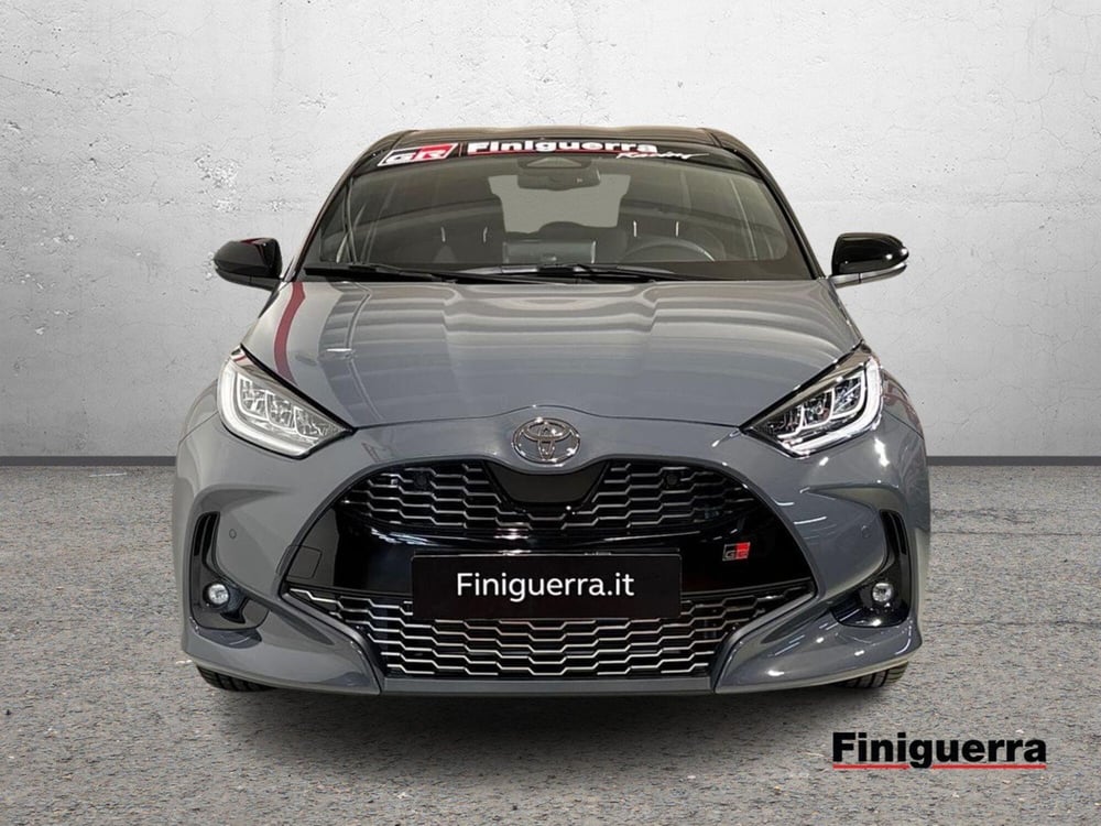 Toyota Yaris GR Sport nuova a Lecco (2)