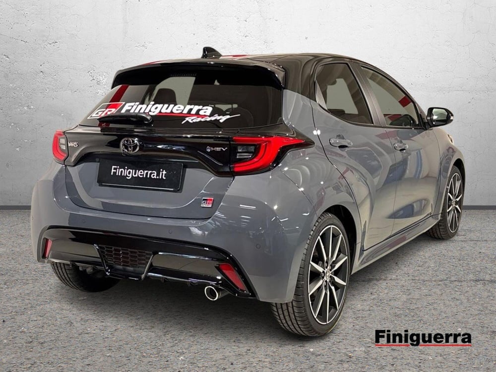 Toyota Yaris GR Sport nuova a Lecco (4)