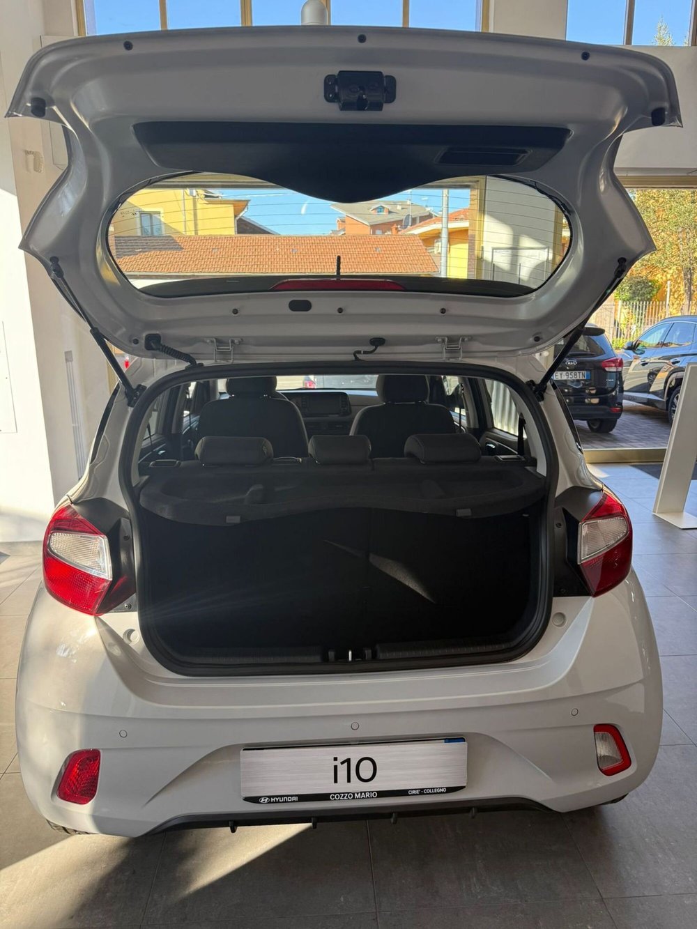 Hyundai i10 nuova a Torino (9)