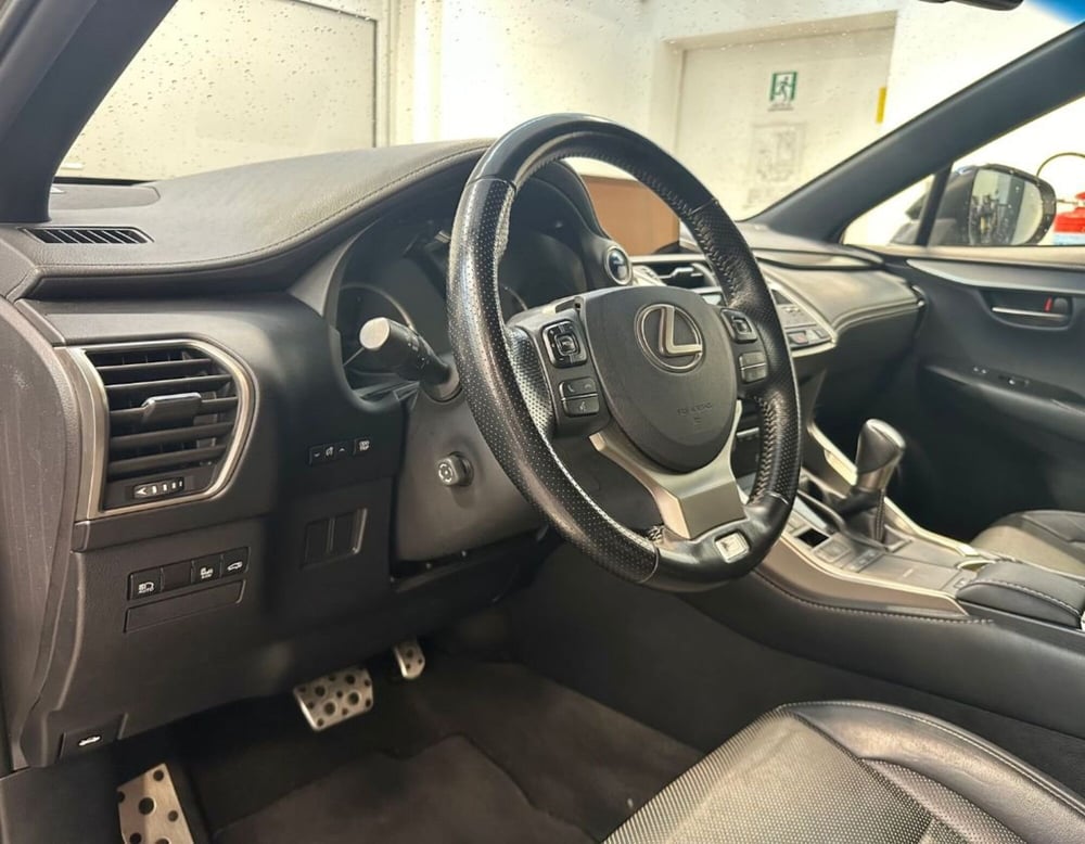 Lexus NX usata a Ferrara (10)