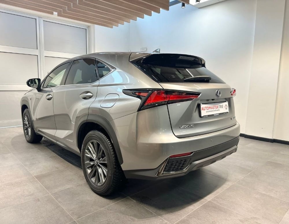 Lexus NX usata a Ferrara (18)