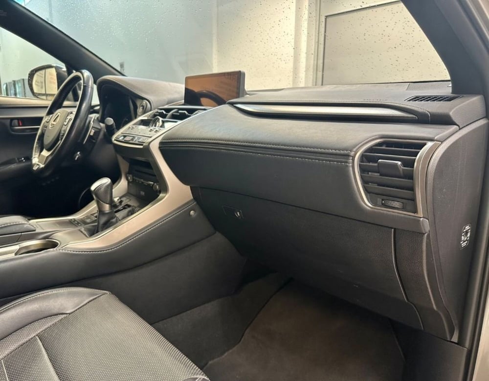 Lexus NX usata a Ferrara (4)