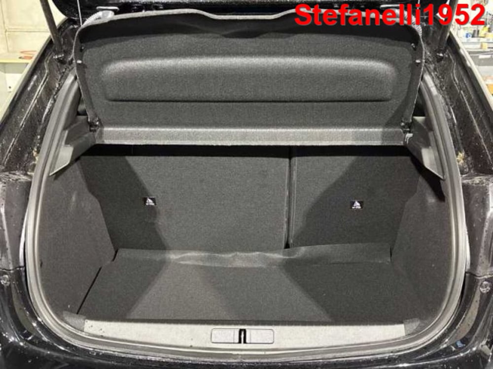 Peugeot 208 nuova a Bologna (7)