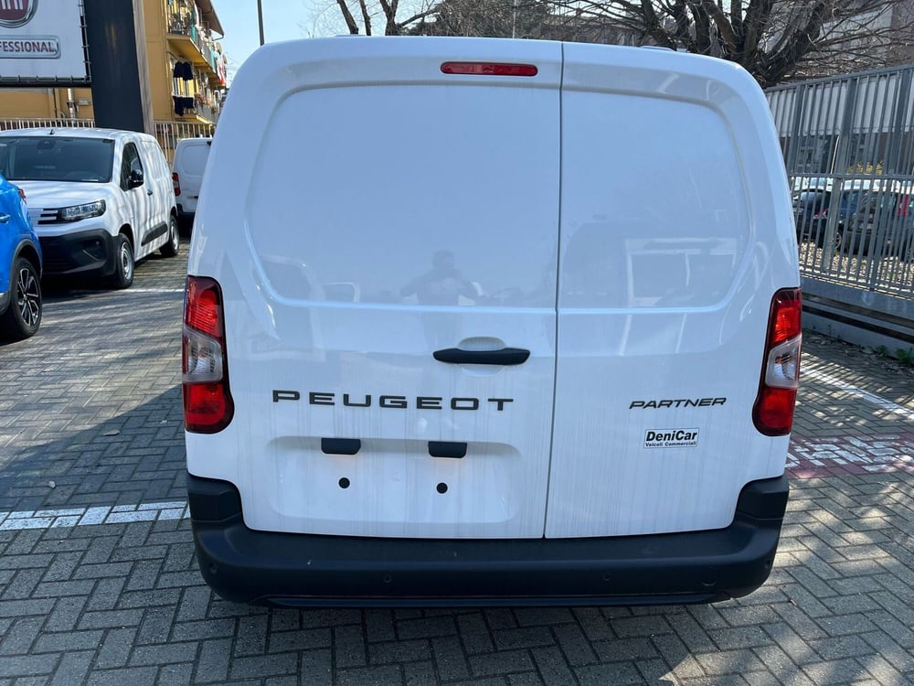 Peugeot Partner Furgone nuova a Milano (11)