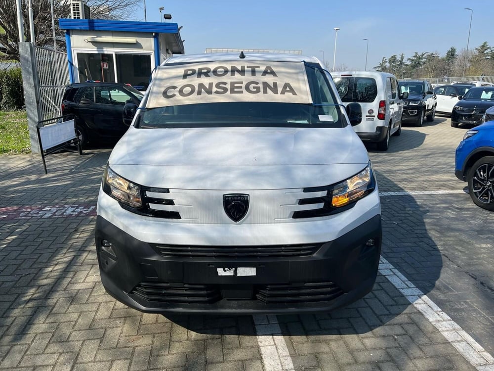 Peugeot Partner Furgone nuova a Milano (2)