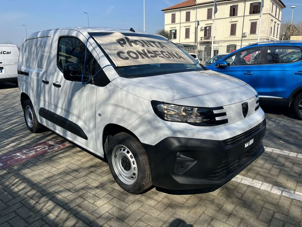 Peugeot Partner Furgone nuova a Milano (3)