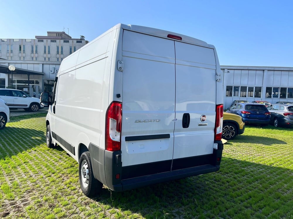 Fiat Ducato Furgone Vetrato nuova a Milano (6)
