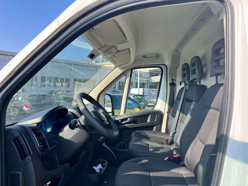 Fiat Ducato Furgone Vetrato nuova a Milano (9)