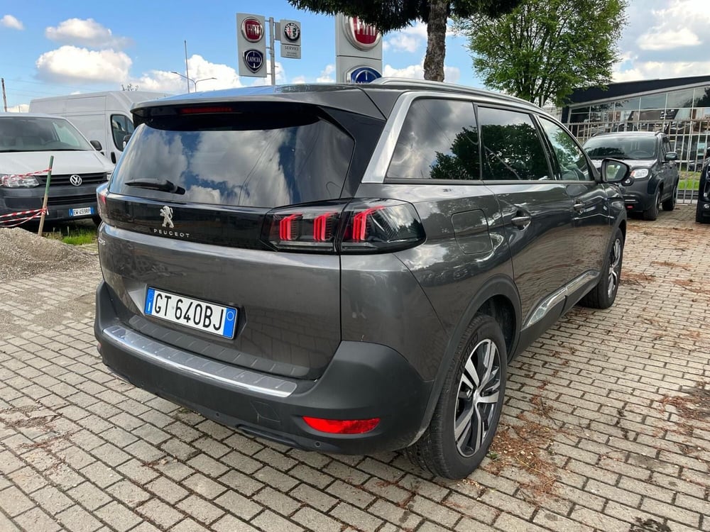 Peugeot 5008 usata a Milano (7)