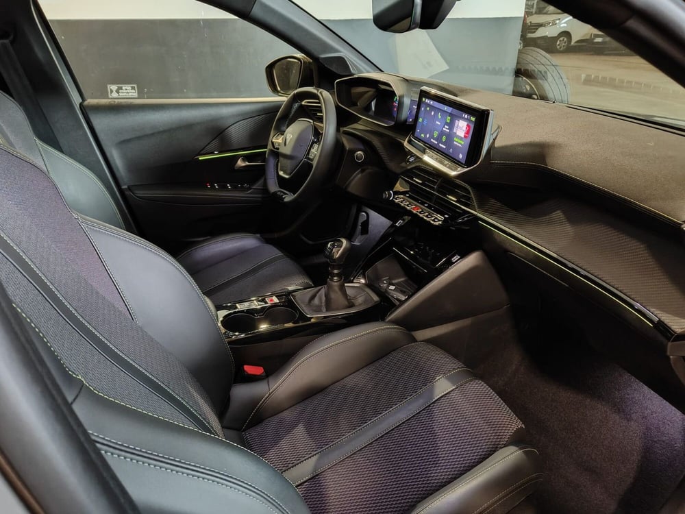 Peugeot 208 usata a Milano (12)
