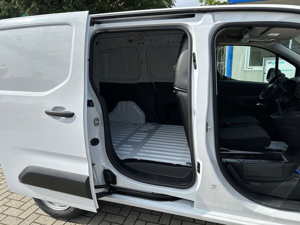 Fiat Doblò Furgone nuova a Milano (5)