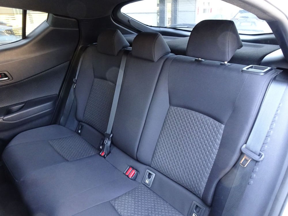 Toyota Toyota C-HR usata a Treviso (12)