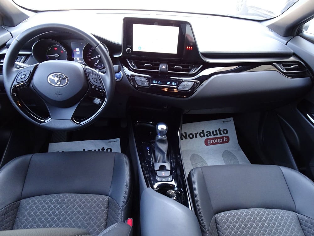 Toyota Toyota C-HR usata a Treviso (13)