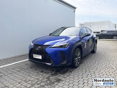 Lexus UX Hybrid 4WD Design del 2023 usata a Montebelluna