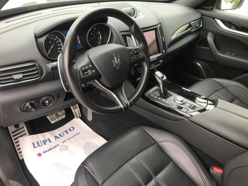 Maserati Levante usata a Pistoia (14)