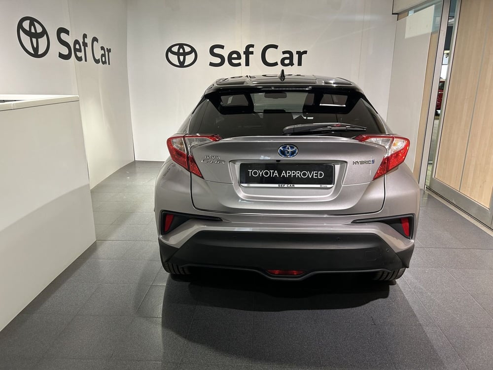Toyota Toyota C-HR usata a Milano (4)