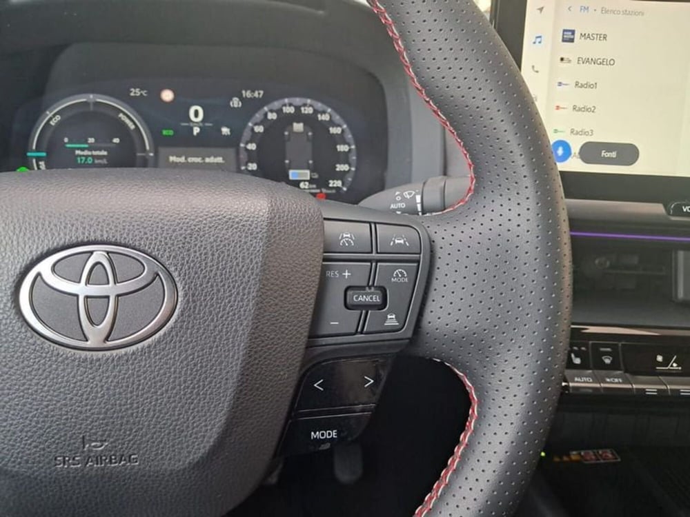 Toyota Toyota C-HR usata a Cagliari (16)