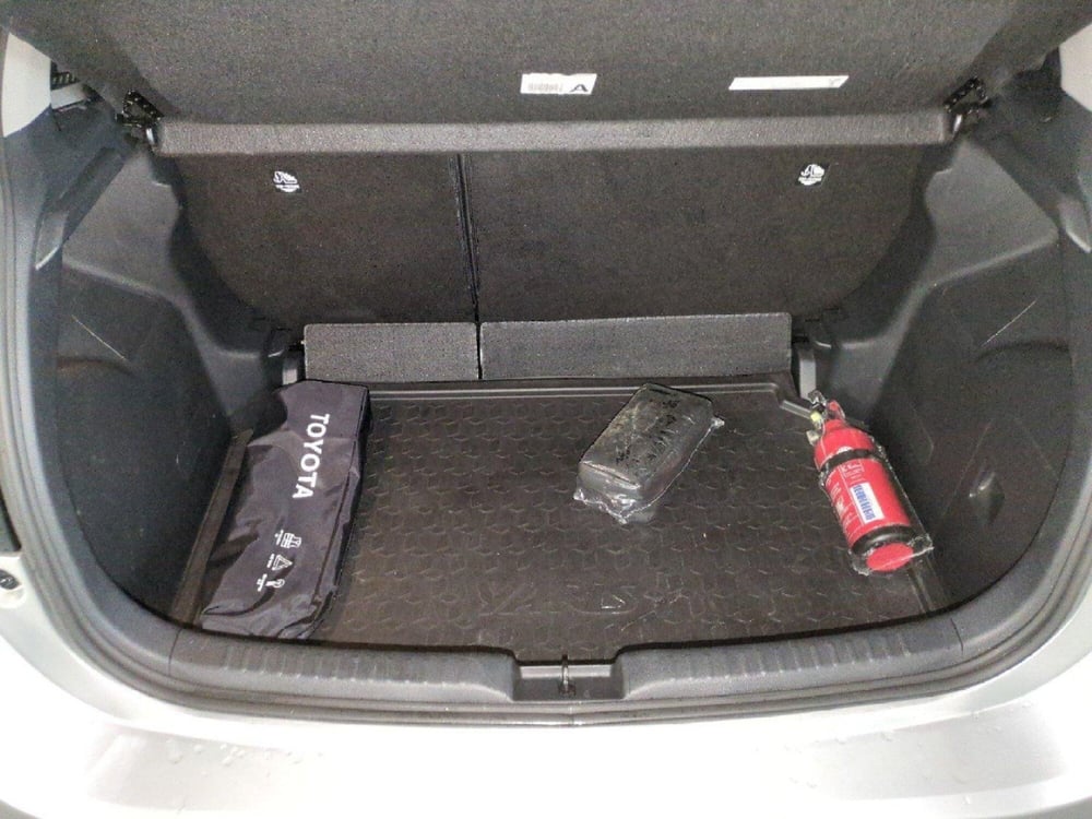 Toyota Yaris usata a Milano (10)