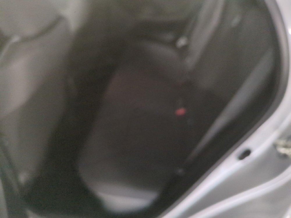 Toyota Yaris usata a Milano (11)