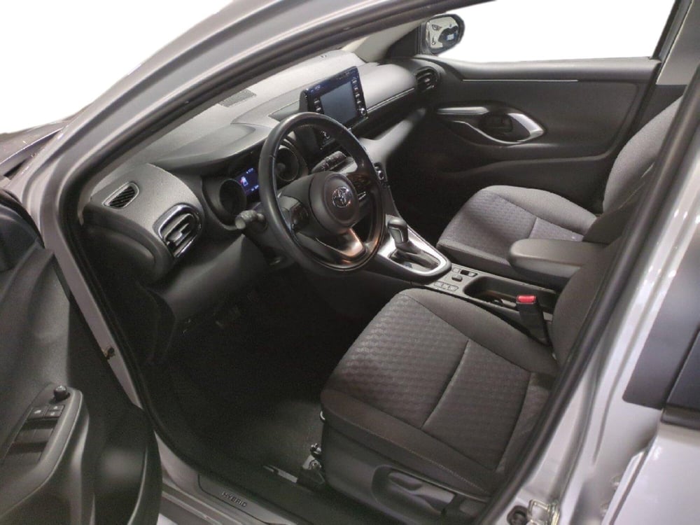Toyota Yaris usata a Milano (12)