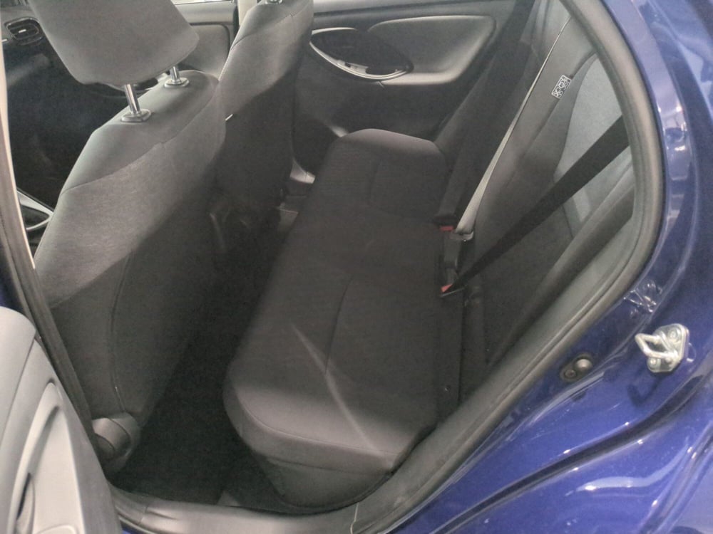 Toyota Yaris usata a Milano (11)