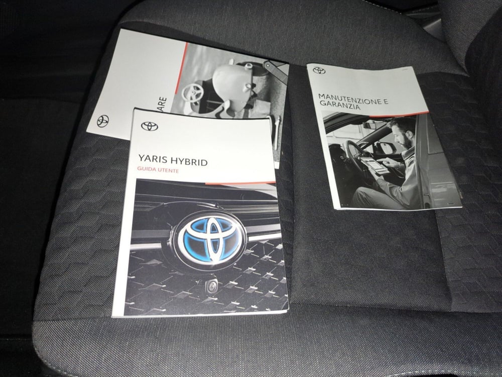 Toyota Yaris usata a Milano (17)
