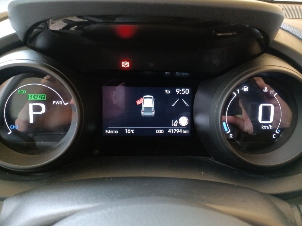 Toyota Yaris usata a Milano (13)