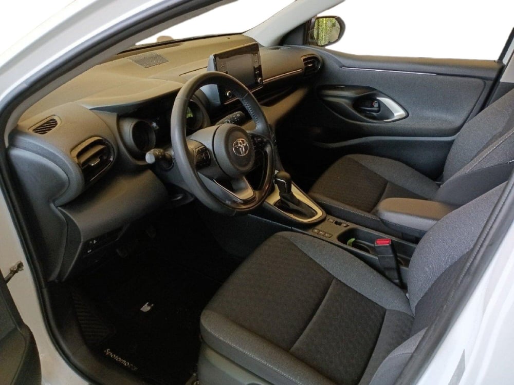 Toyota Yaris usata a Milano (15)