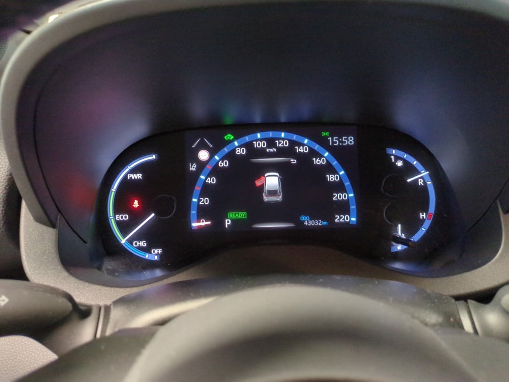 Toyota Yaris Cross usata a Milano (14)