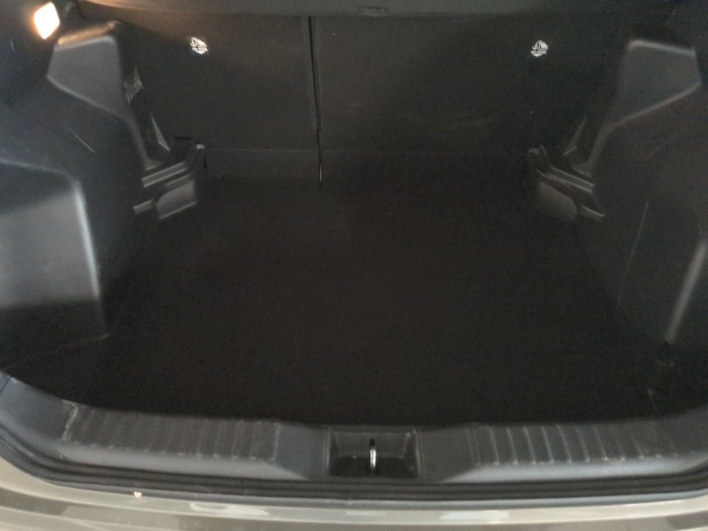 Toyota Yaris Cross usata a Milano (18)