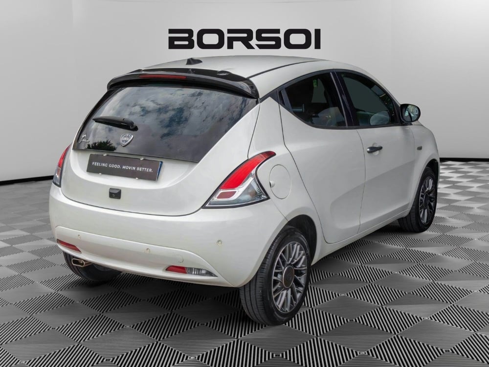 Lancia Ypsilon usata a Treviso (5)