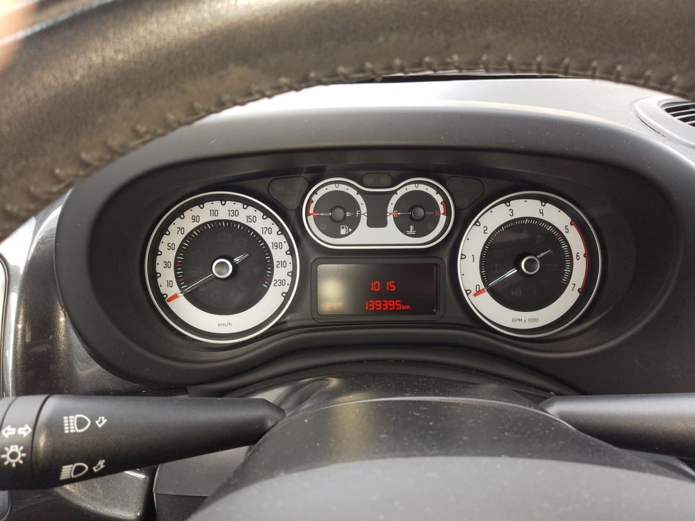 Fiat 500L usata a Napoli (10)