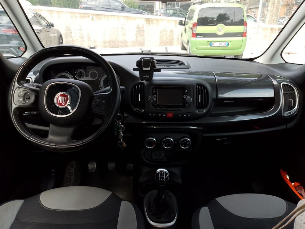 Fiat 500L usata a Napoli (8)