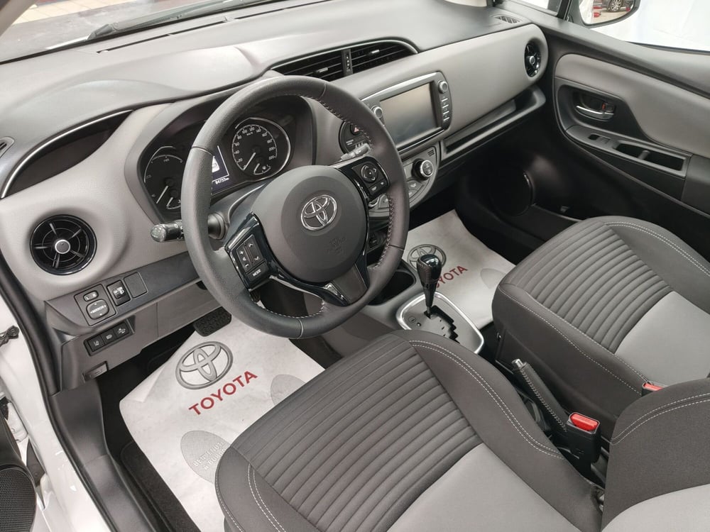 Toyota Yaris usata a Roma (12)