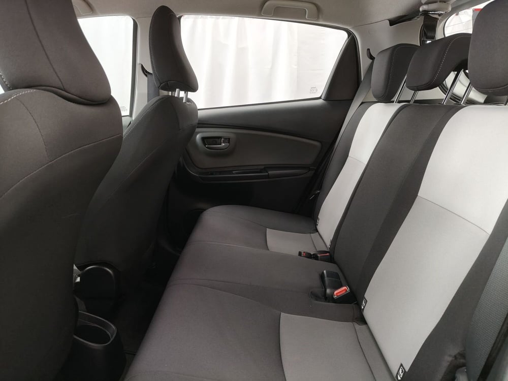 Toyota Yaris usata a Roma (15)