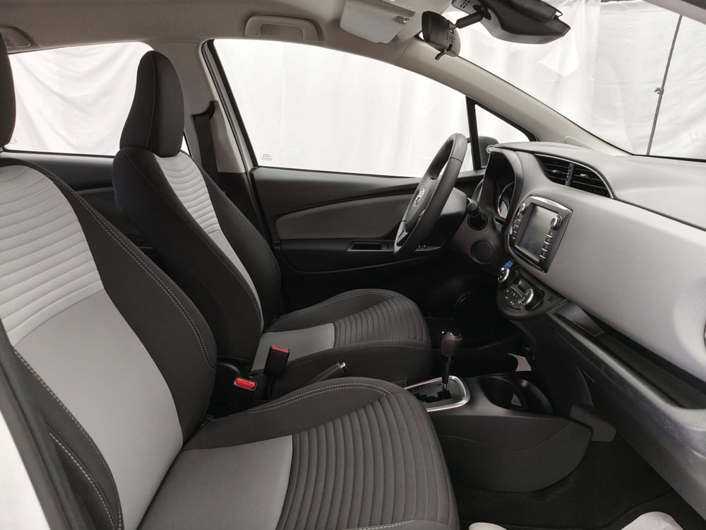 Toyota Yaris usata a Roma (6)