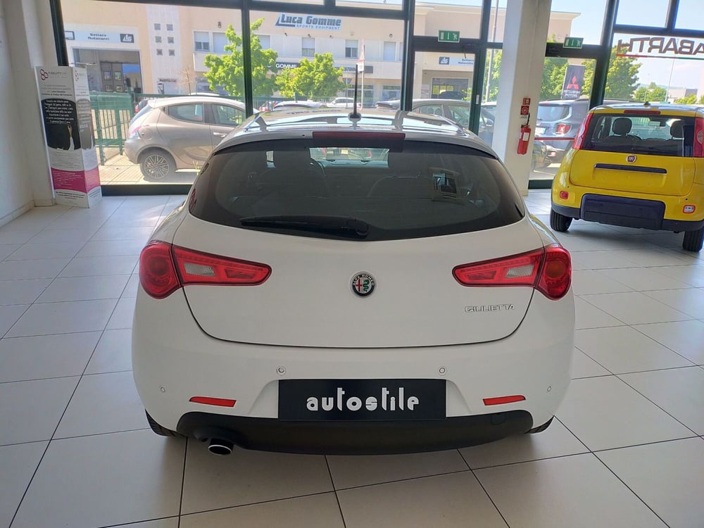 Alfa Romeo Giulietta usata a Reggio Emilia (5)