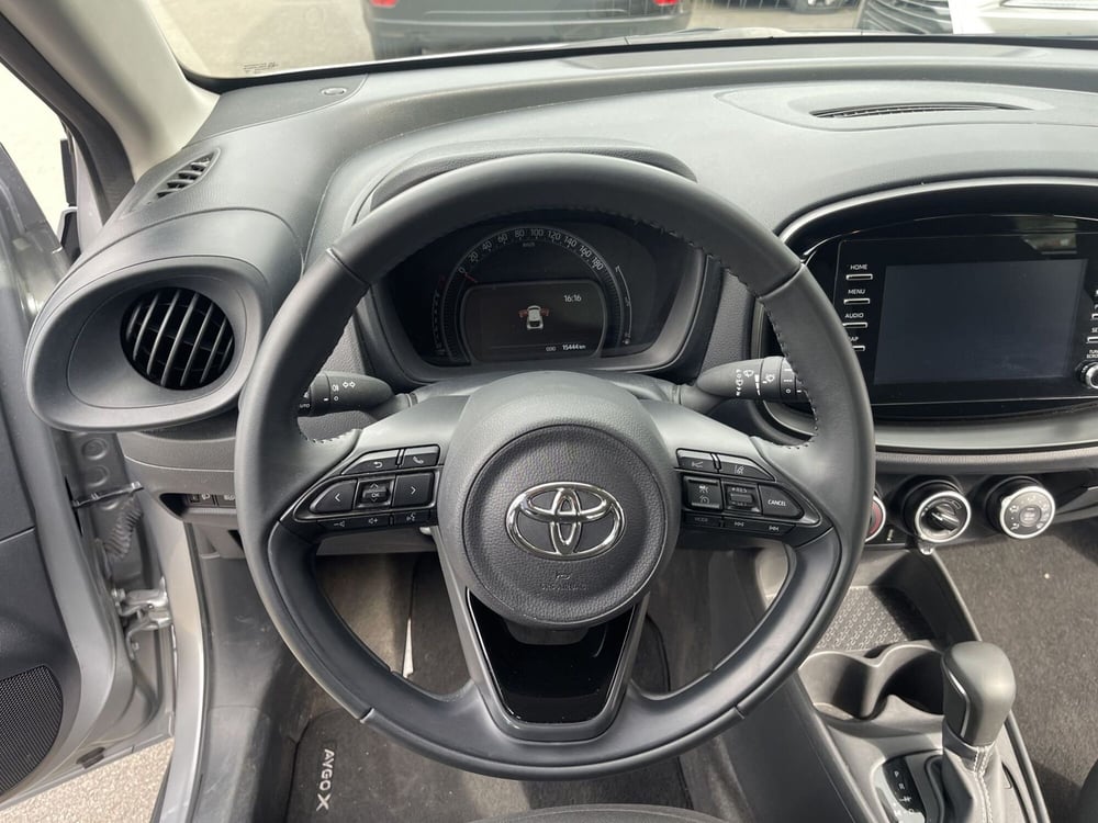 Toyota Aygo X usata a Bologna (16)