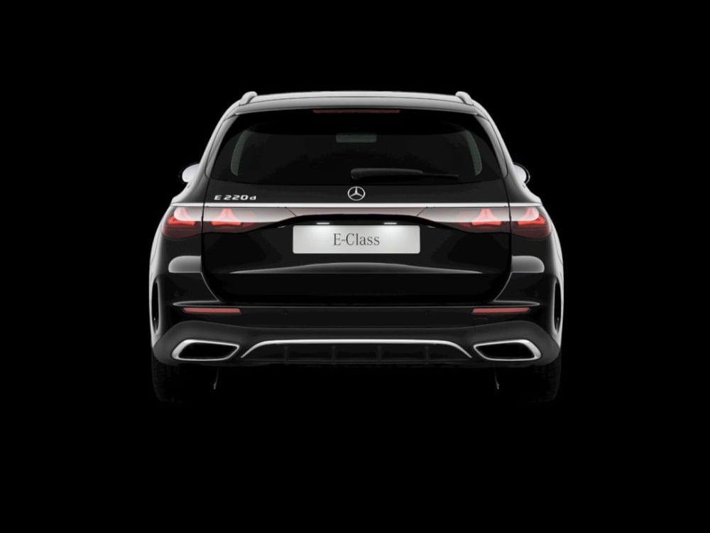 Mercedes-Benz Classe E Station Wagon nuova a Siena (3)