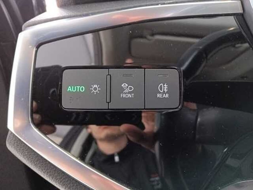Audi Q3 Sportback usata a Lucca (18)