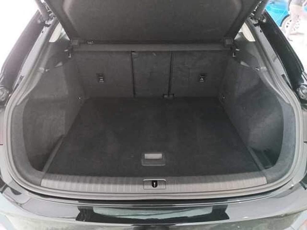 Audi Q3 Sportback usata a Lucca (8)