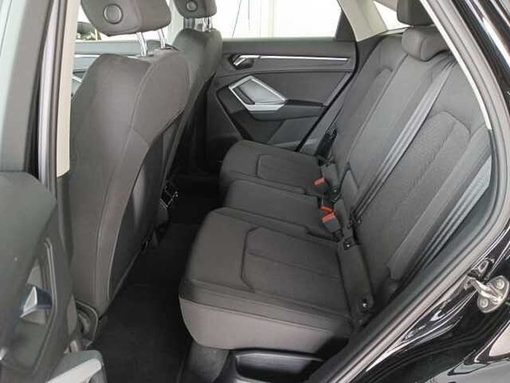 Audi Q3 Sportback usata a Lucca (9)
