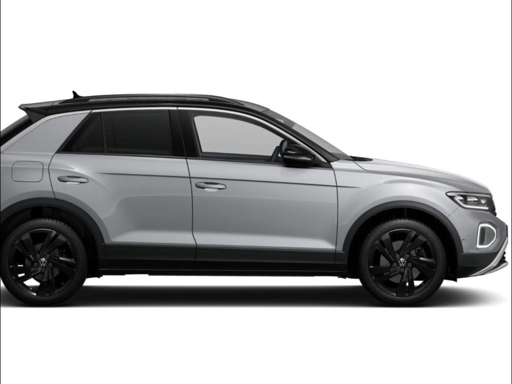 Volkswagen T-Roc nuova a Livorno (6)