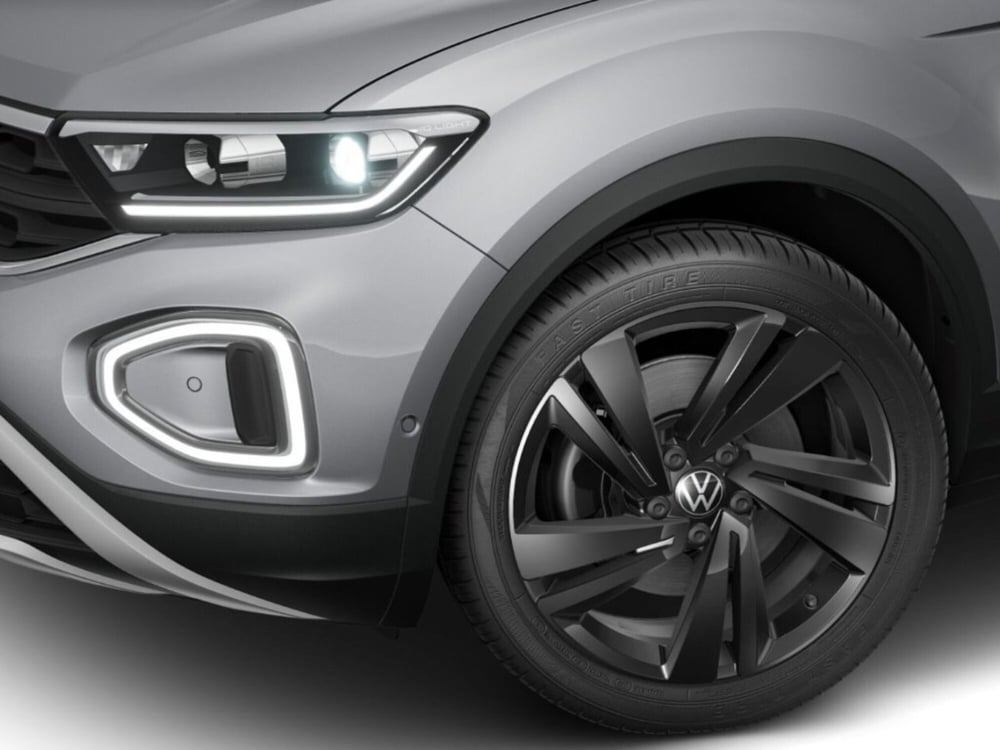 Volkswagen T-Roc nuova a Livorno (9)