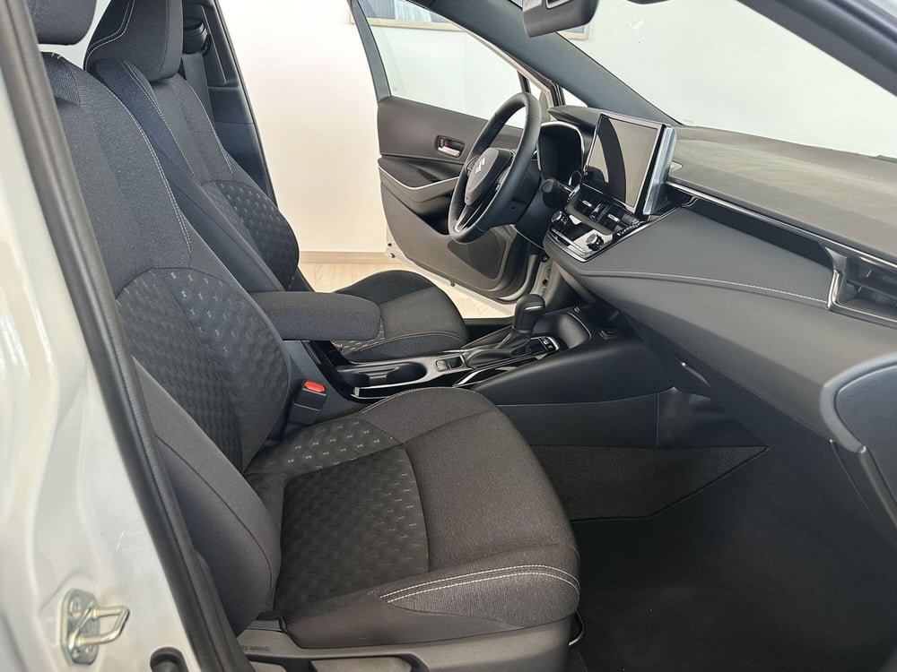 Suzuki Swace nuova a Latina (11)