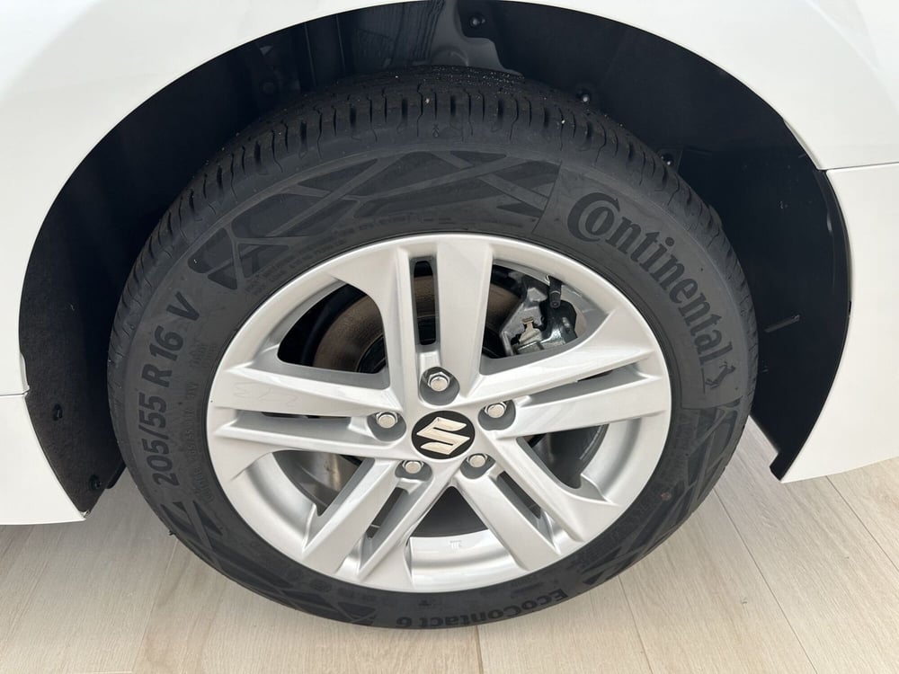 Suzuki Swace nuova a Latina (7)